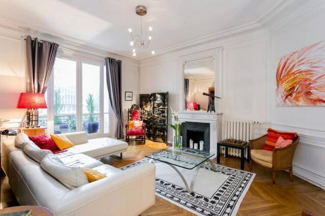 Charming Bedroom * Parijs